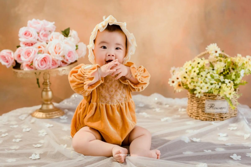 广州代怀试管生子宝宝肠胀气的症状